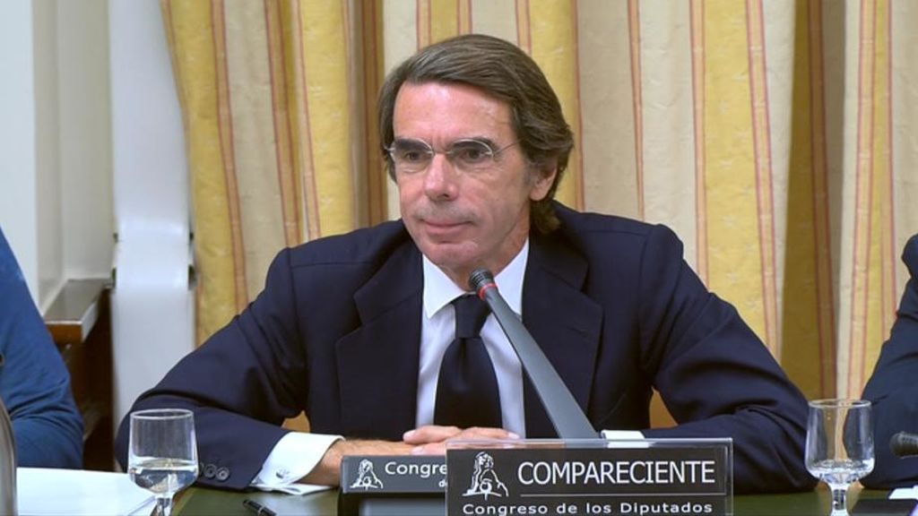 Aznar niega una caja B en el PP