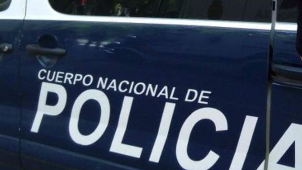 Detenida en Málaga por patear y atropella con su moto a otra mujer por celos
