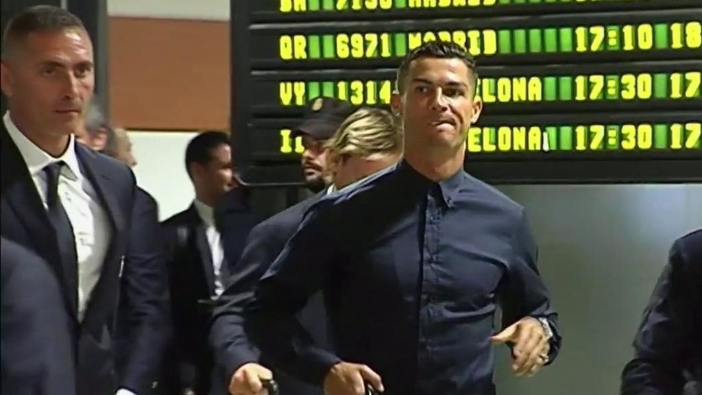 Crtistiano Ronaldo desata la locura en su vuelta a España