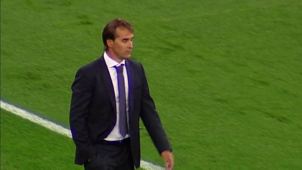Las caras de Lopetegui en la banda: los primeros pitos en el Bernabéu