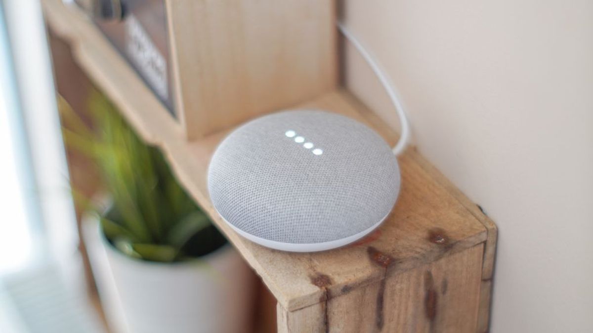 gadget-google-assistant-google-home-1072851 gadget-google-assistant-google-home-1072851