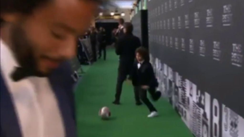 El espectacular caño del hijo de Marcelo a un miembro de seguridad en la gala del The Best
