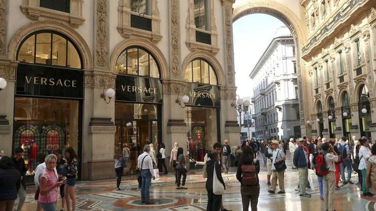 Versace pasa a manos de Michael Kors por 1830 millones de euros