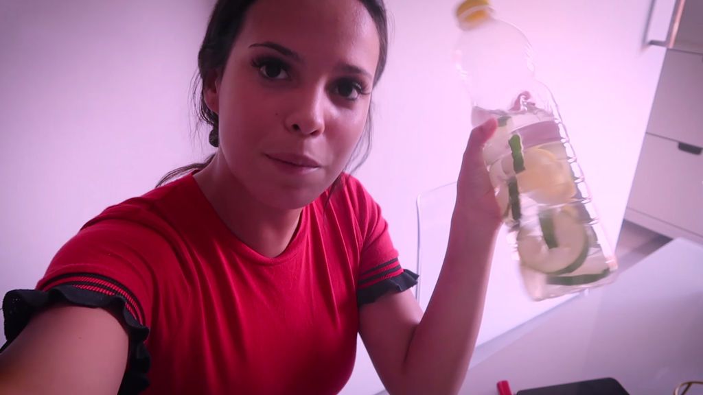 Gloria Camila nos descubre su dieta detox para perder esos kilitos de más (1/2)