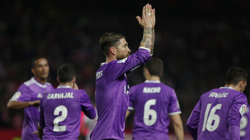 Sergio Ramos regresa al Sánchez Pizjuán y el Sevilla desea “pasión y respeto” a sus aficionados Sergio Ramos regresa al Sánchez Pizjuán y el Sevilla desea “pasión y respeto” a sus aficionados
