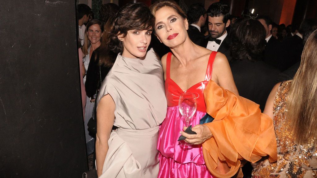 Paz Vega y Ágatha Ruiz de la Prada disfrutando de la velada en el Teatro Real