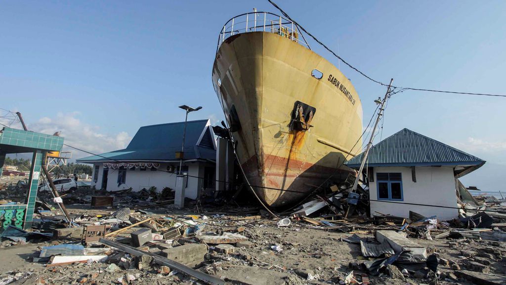 Los terremotos y el tsunami convirtieron el suelo de Indonesia en letales arenas movedizas