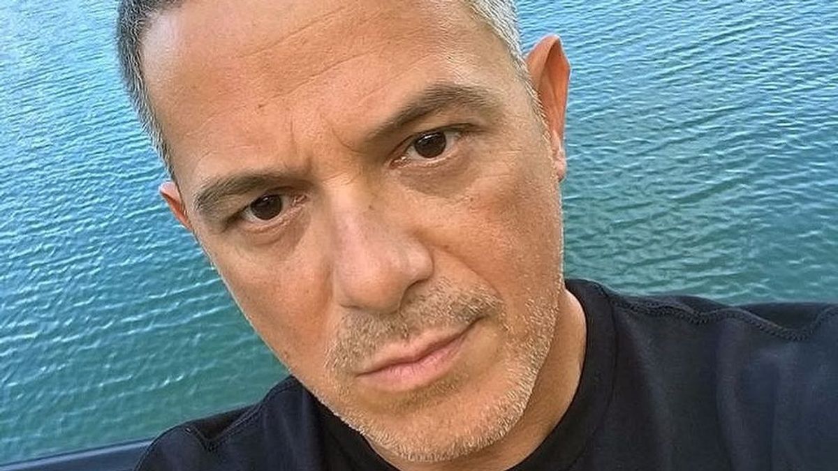 El selfie torso desnudo de Alejandro Sanz tras su polémica por hacer una dieta detox