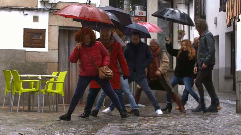 Entre ovnis y energías de colores: No hay paraguas que libre a Areia de la lluvia de críticas de sus huéspedes Entre ovnis y energías de colores: No hay paraguas que libre a Areia de la lluvia de críticas de sus huéspedes