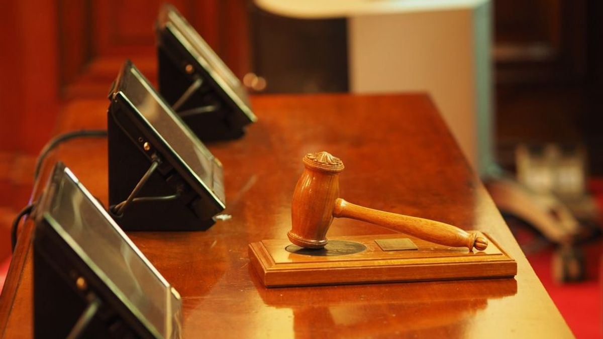 El CGPJ abre diligencias a un juez tras mofarse de una víctima de violencia de género y llamarla "bicha" e "hija puta"