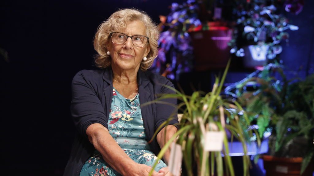 Manuela Carmena, la alcaldesa que más cobra con 102.000 euros anuales Manuela Carmena, la alcaldesa que más cobra con 102.000 euros anuales