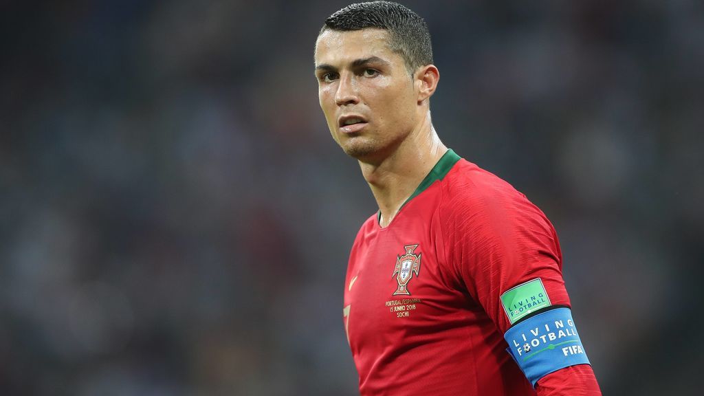 Cristiano niega los cargos de violación tras publicarse un vídeo bailando con la chica que le acusa