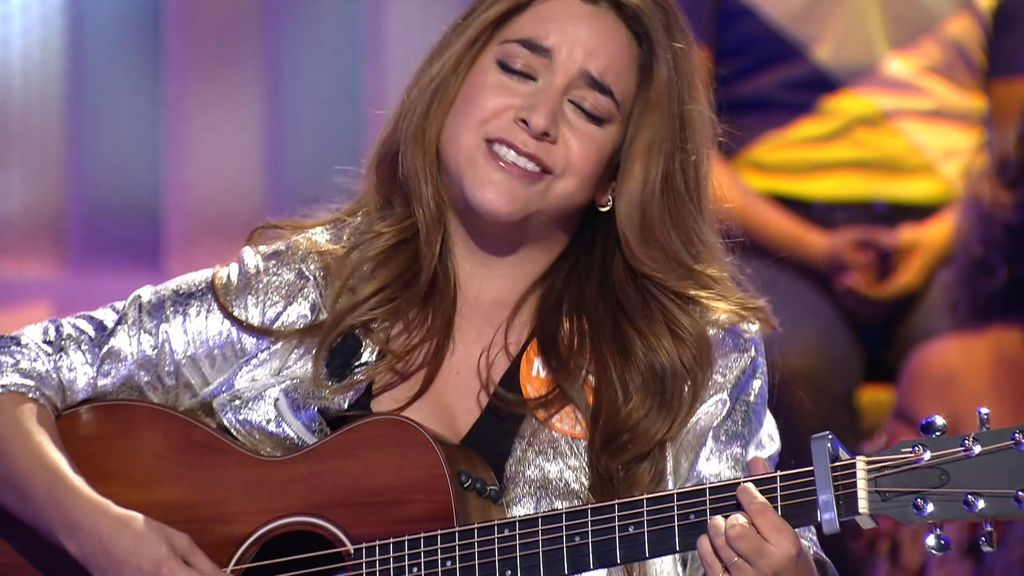 Marta Soto canta en directo un pedacito de ‘Míranos’