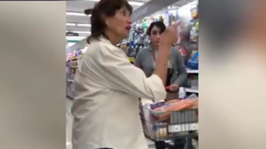 Acosadas por hablar español en un supermercado en Colorado