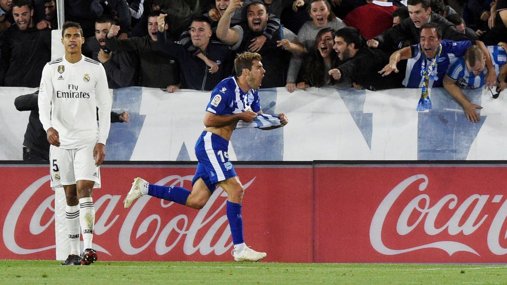 El Real Madrid confirma su crisis ante el Alavés (1-0) El Real Madrid confirma su crisis ante el Alavés (1-0)