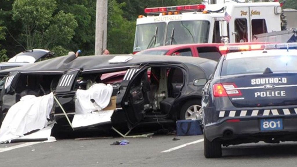 Accidente de una limusina en Nueva York:  El conductor no respetó un ceda y provocó la tragedia