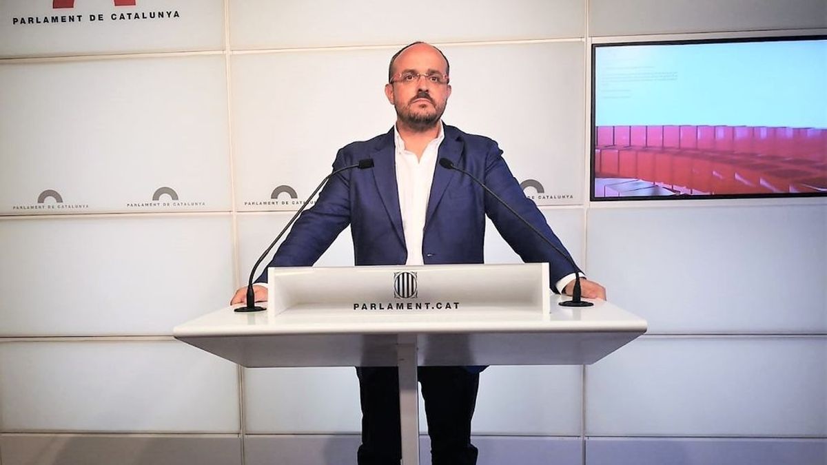 Alejandro Fernández anuncia su candidatura para encabezar el PP catalán