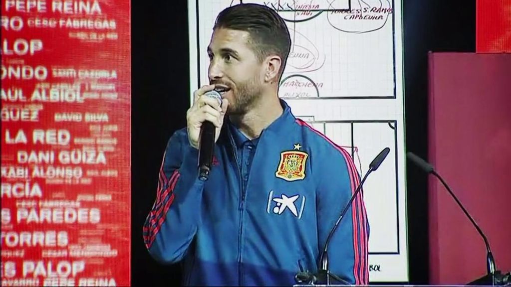 Sergio Ramos, sobre el documental de Luis Aragonés: "Lo pondría obligatorio para conocer la historia del fútbol español"