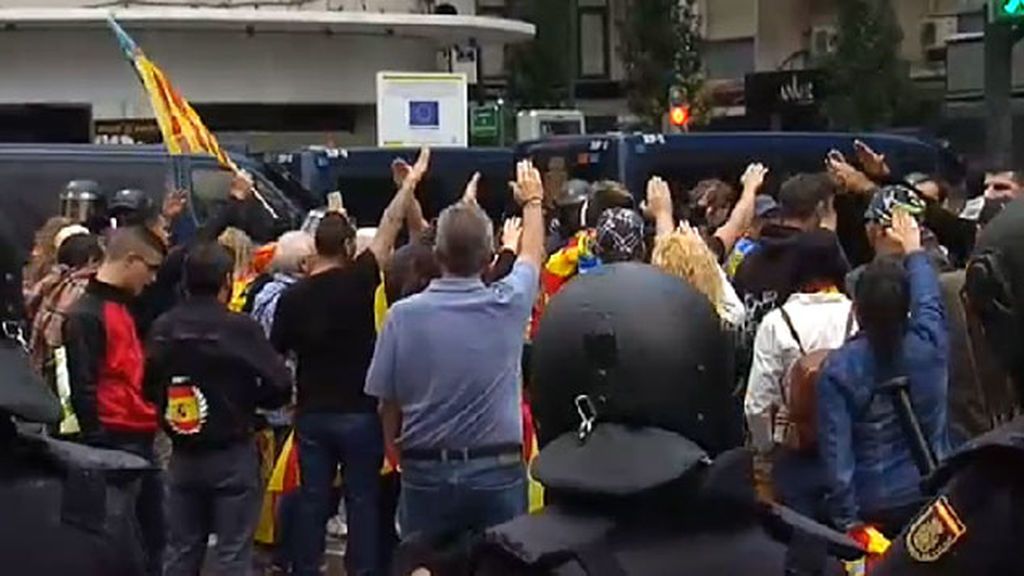 Blindaje policial en Valencia por la aparición de un grupo de ultraderecha