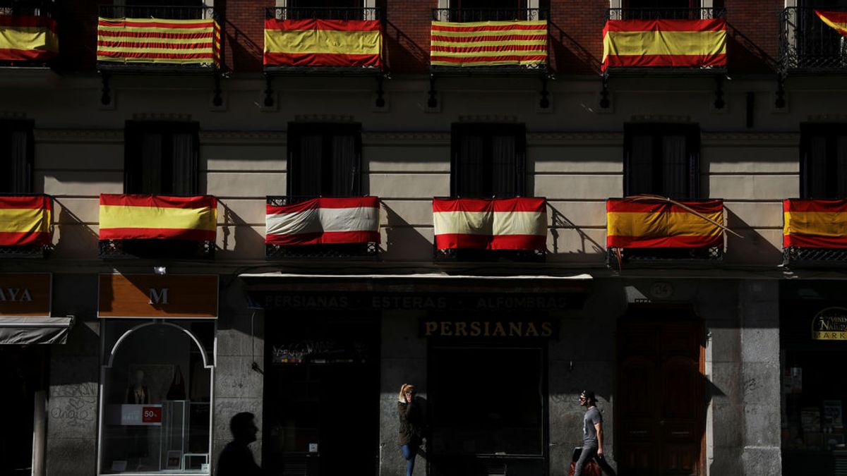 'España en tu balcón', la campaña del PP para responder con la bandera española a los lazos amarillos el 12 de octubre