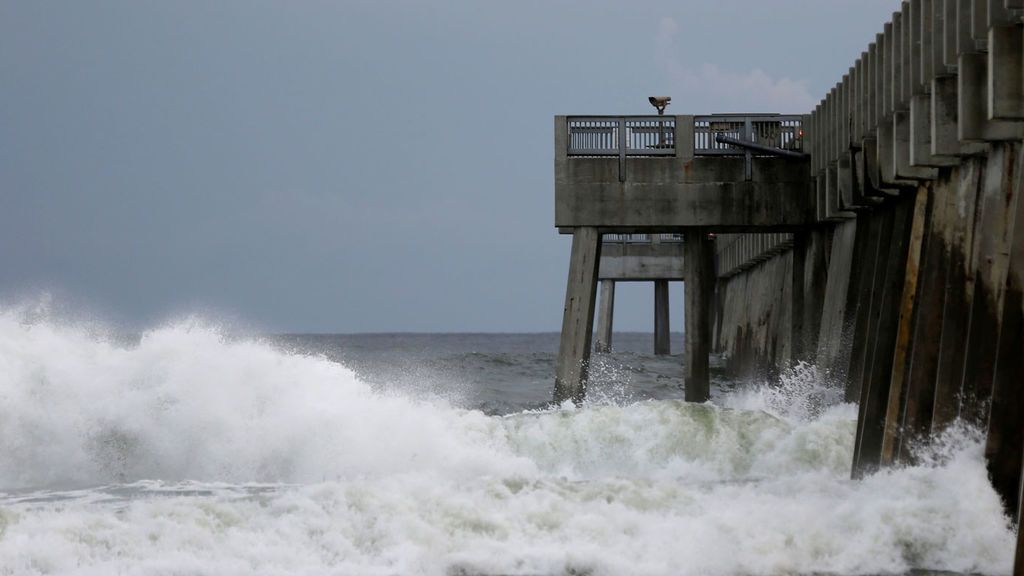 El huracán Michael con categoría cuatro amenaza a Florida