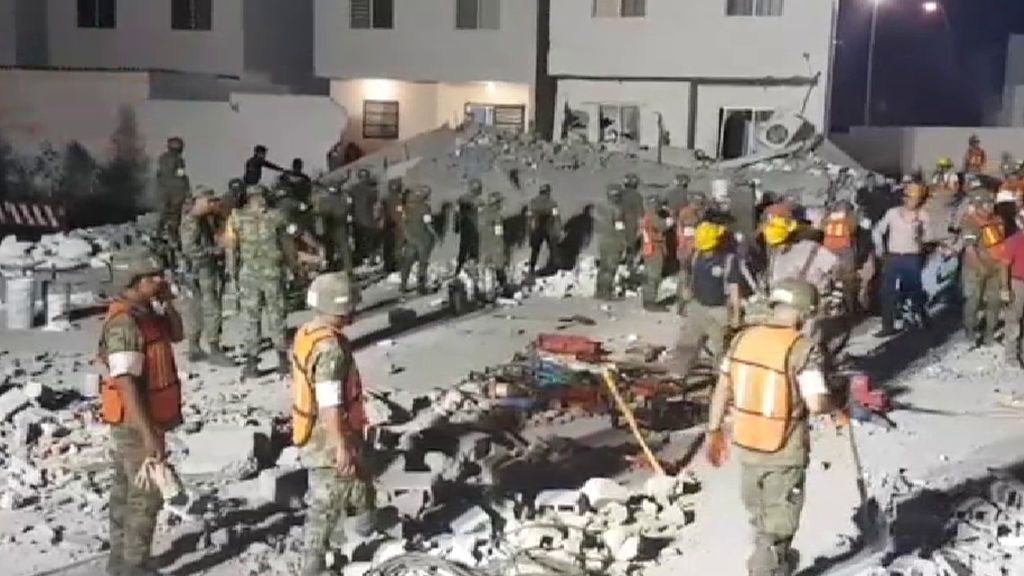 Siete fallecidos en el derrumbe de un edificio en construcción en Monterrey