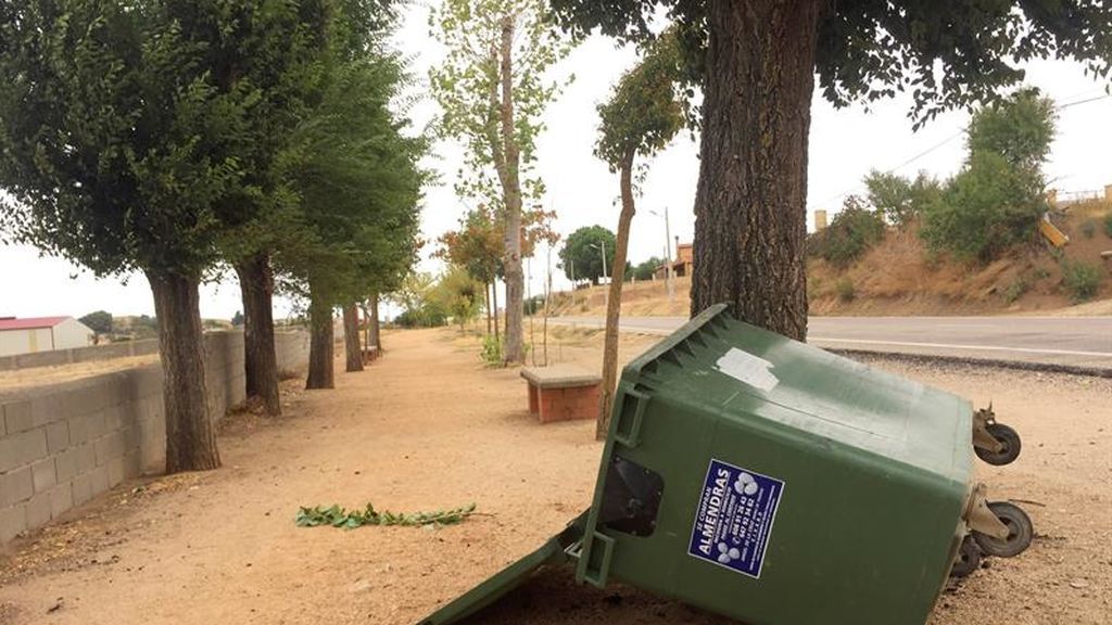 Contenedor caído en Zamora