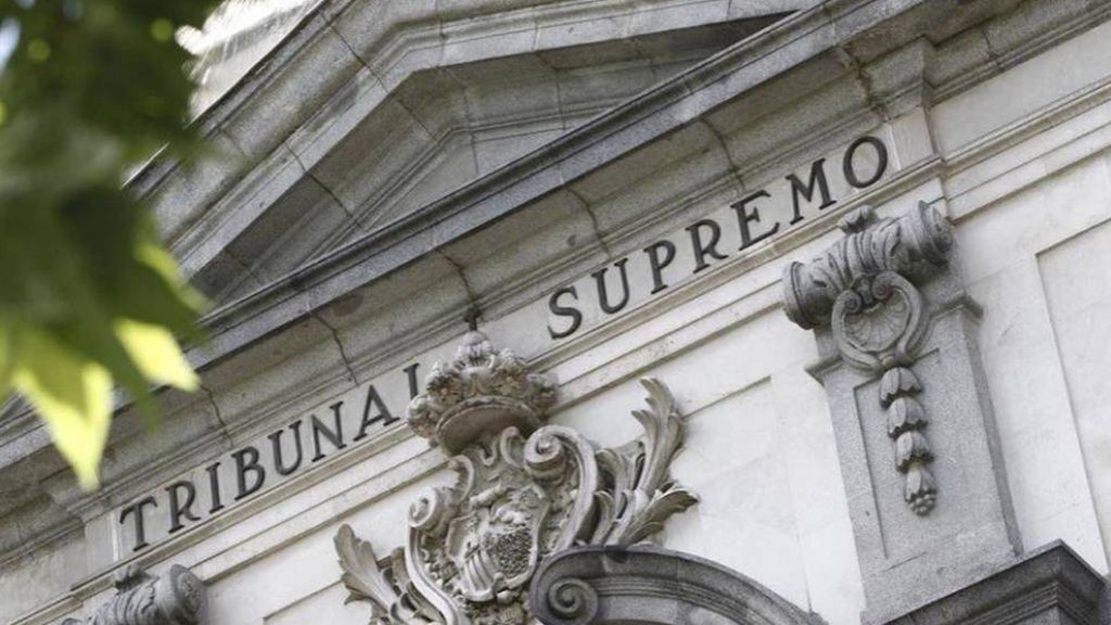 17 años de prisión a dos hijos que desatendieron a su madre hasta dejarla morir en Tenerife 17 años de prisión a dos hijos que desatendieron a su madre hasta dejarla morir en Tenerife