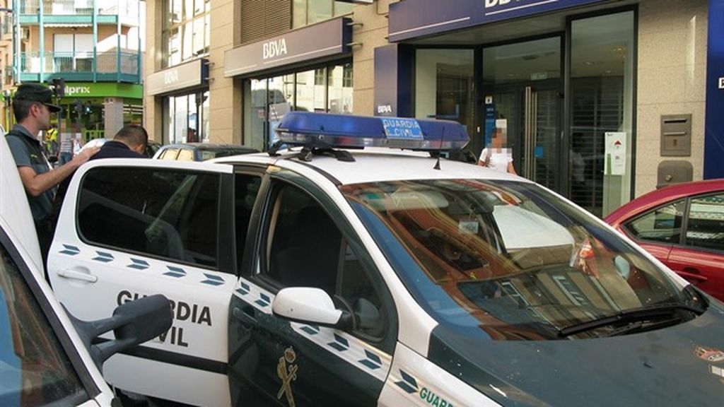 Un hombre se encuentra al ladrón que le hurtó 13.000 € un año y medio después Un hombre se encuentra al ladrón que le hurtó 13.000 € un año y medio después