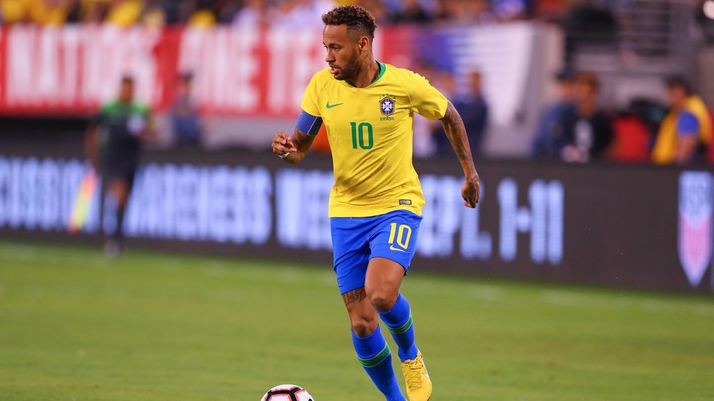 Neymar tardó 13 segundos en recibir la primera falta de Argentina: ¿exagera las caídas?