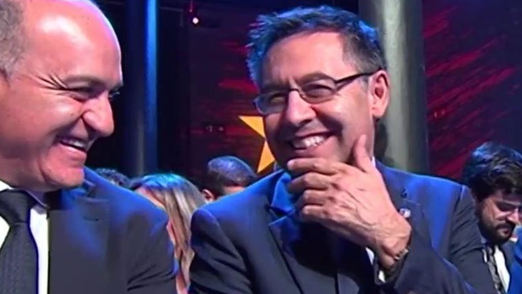 El 'consejito' de Bartomeu a Valverde sobre el recambio para los centrales lesionados