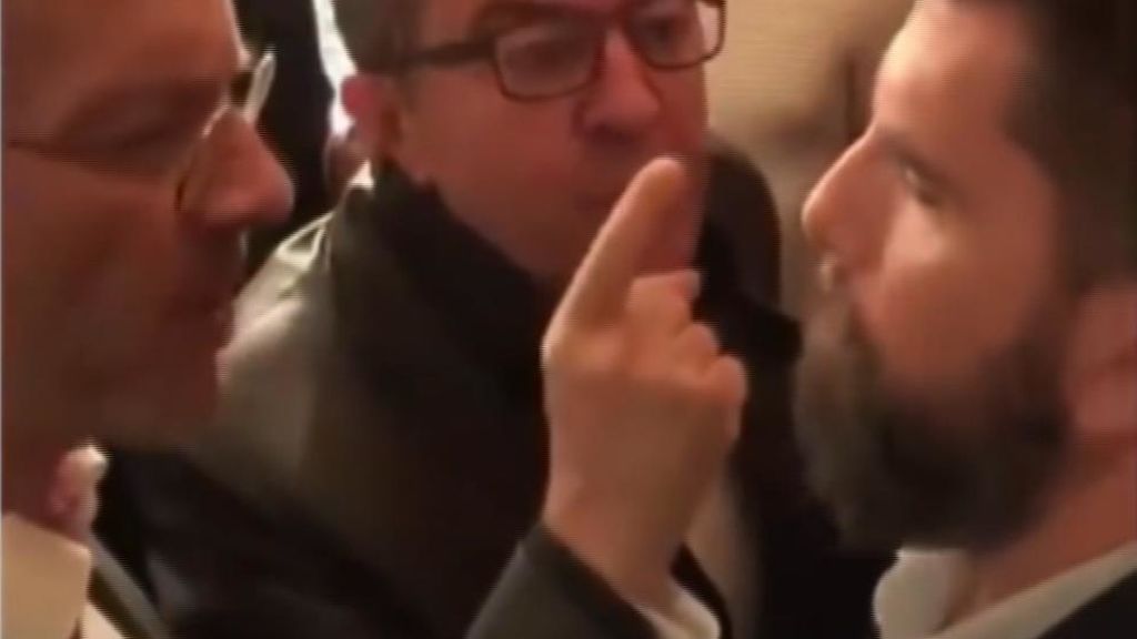 La impactante bronca de Mélenchon en el registro de la sede de su partido