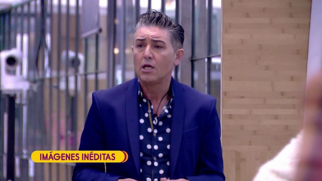 Ángel Garó se enfrenta a Mariam Saveedra: "Te estás creciendo porque el público te ríe las gracias"