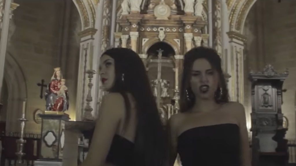 Denunciadas por “grave ofensa” dos cantantes de trap por grabar un videoclip en la Catedral de Almería
