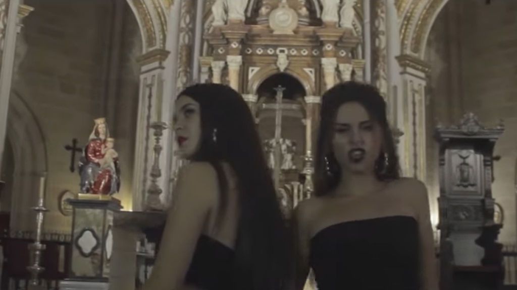 Denunciadas por “grave ofensa” dos cantantes de trap por grabar un videoclip en la Catedral de Almería