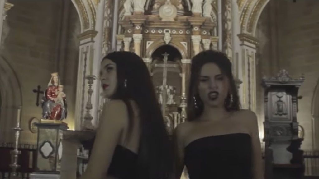 El Obispado de Almería denuncia el videoclip de un grupo “feminista” de trap grabado en la Catedral