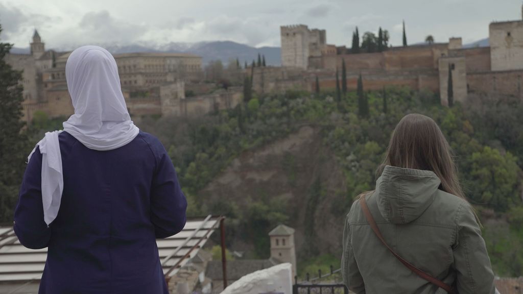 España mira a La Meca -Oriente y Occidente en la Alhambra.