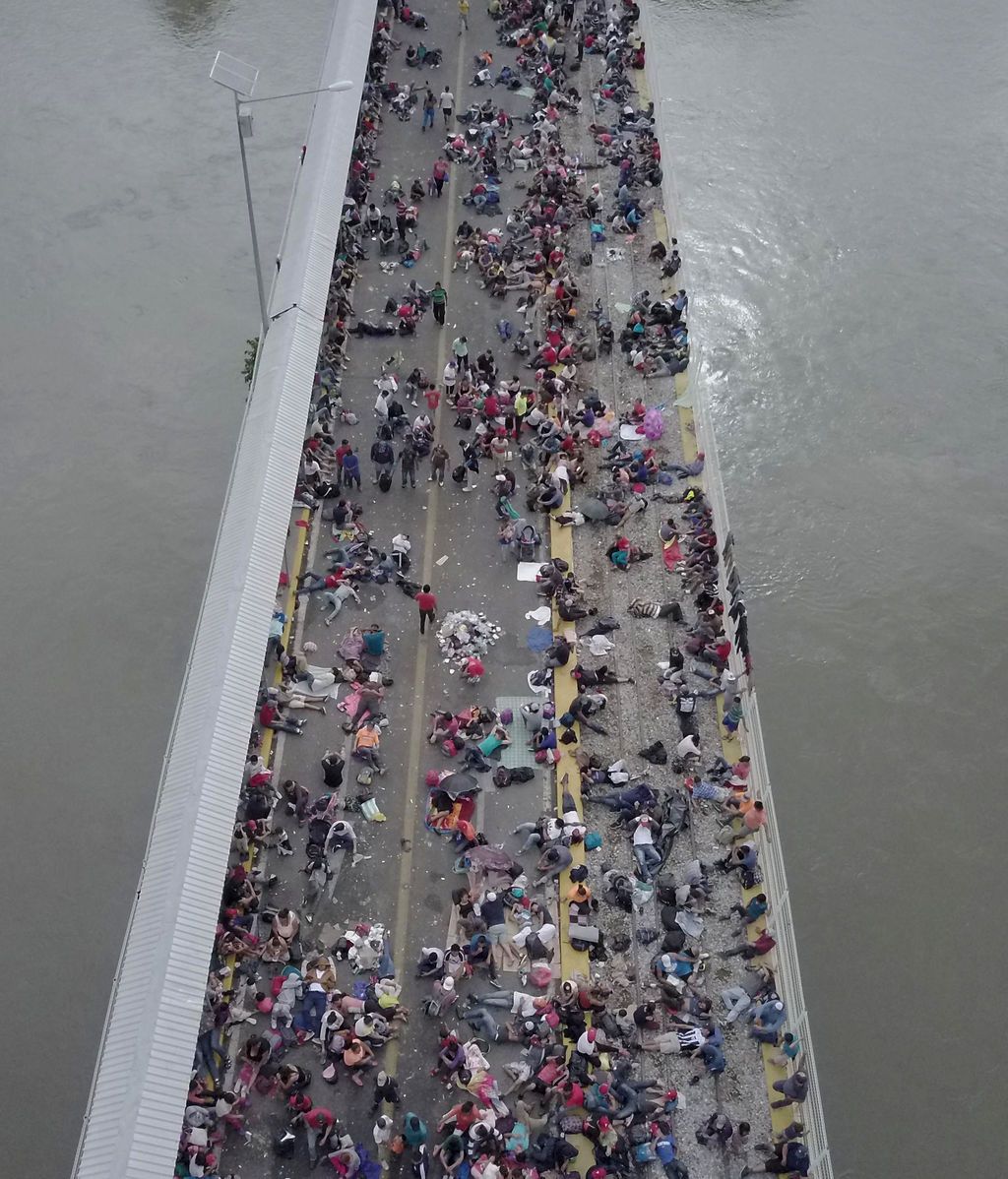 Unos 2.000 integrantes de la caravana de hondureños vuelven a su país