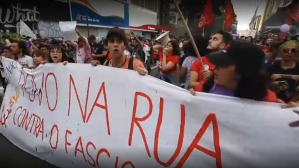 Continúan las protestas en Brasil contra Bolsonaro ante su ascenso en las encuestas