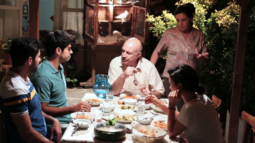 Familia de Kemal en 'Kara Sevda (Amor eterno)'.