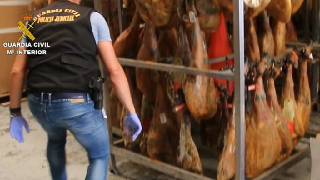 'Operación Jamvina': Seis detenidos por vender jamones caducados en Valencia