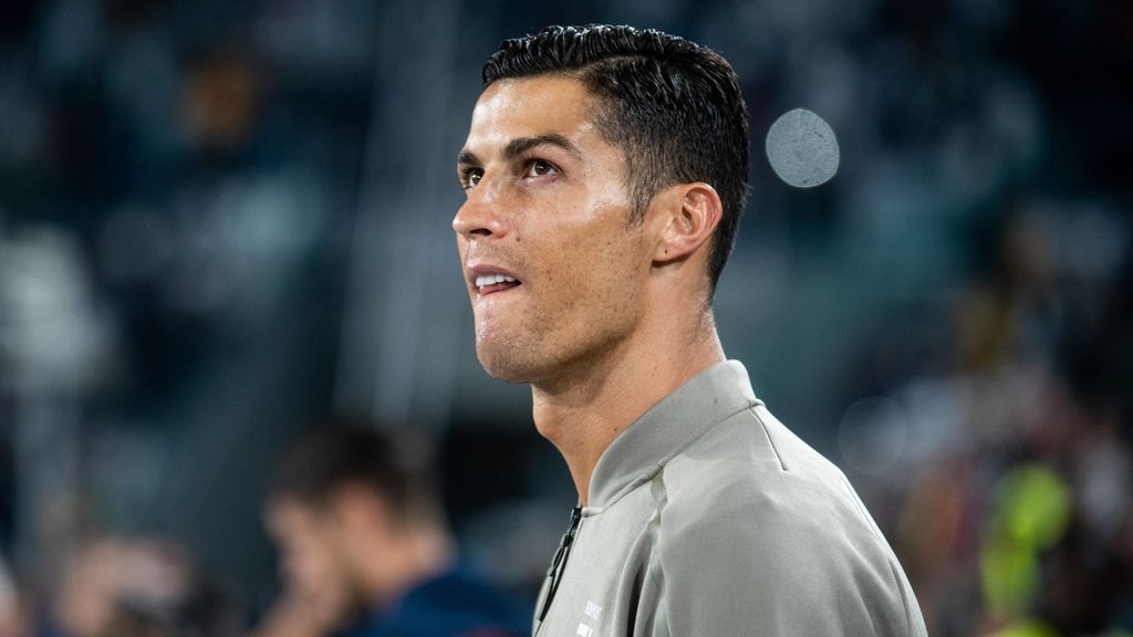 La emoción de Cristiano Ronaldo al despedirse de la afición del Manchester United