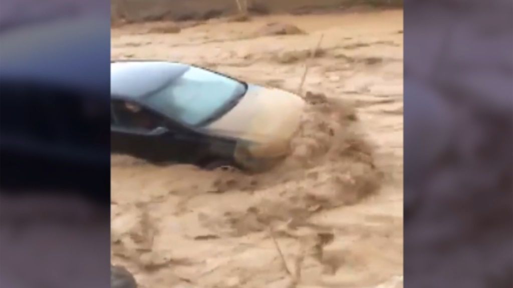 Rescates ‘in extremis’ en Canarias para salvar a los atrapados por las intensísimas lluvias