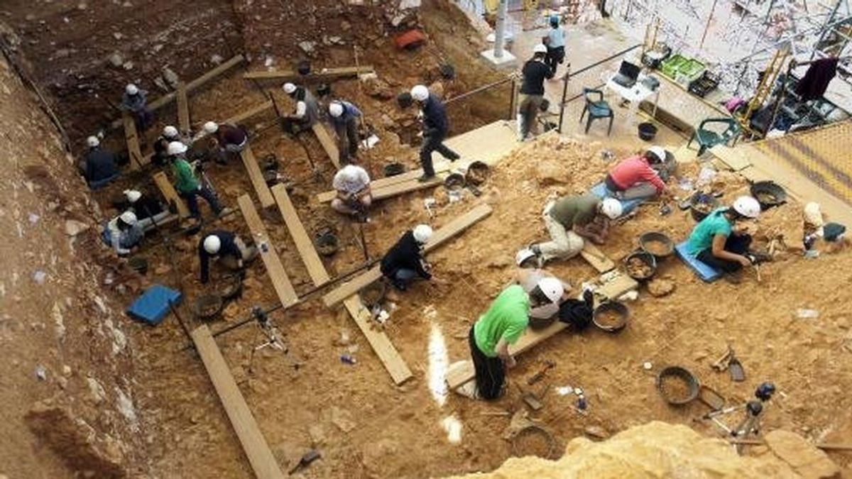 Una falange fósil confirma la existencia de neandertales en Atapuerca