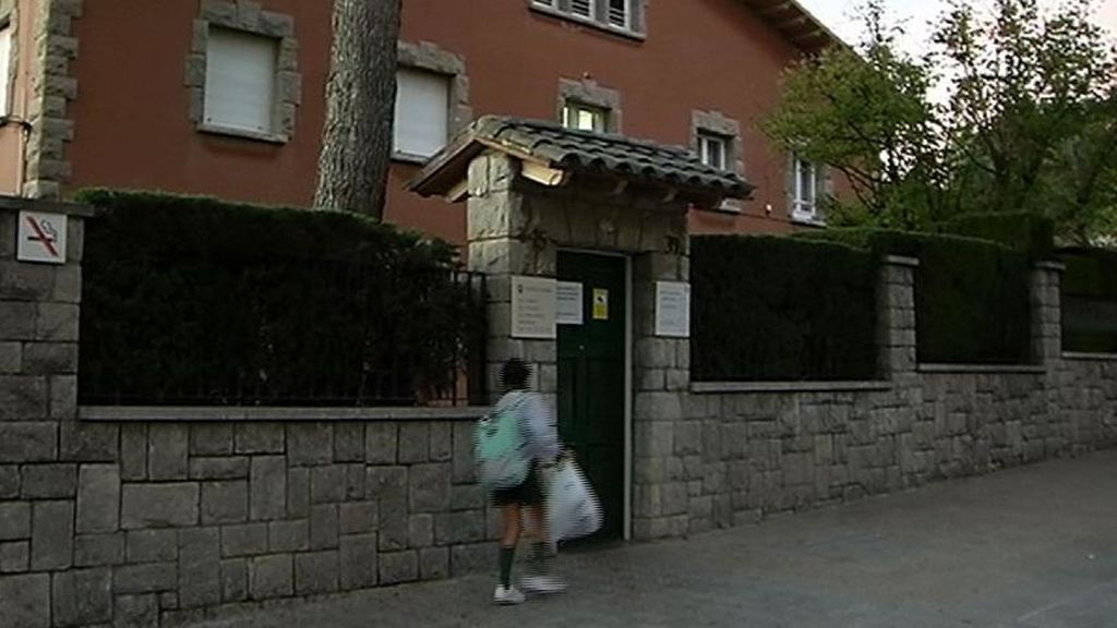 Un colegio concertado cobra 850 euros al mes