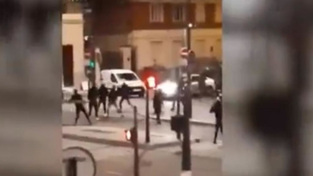 Alarma en París por violentas peleas de bandas de menores