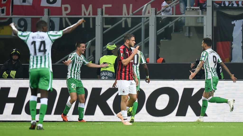 El Betis se viene arriba en San Siro para ganar (1-2) al Milan