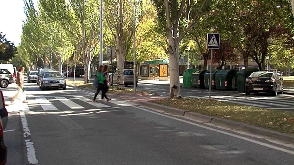 Un padre y su hija, heridos muy graves tras ser atropellados en un paso de peatones en Pamplona