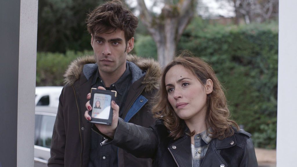 Jon Kortajarena e Irene Montalá en 'La verdad'.