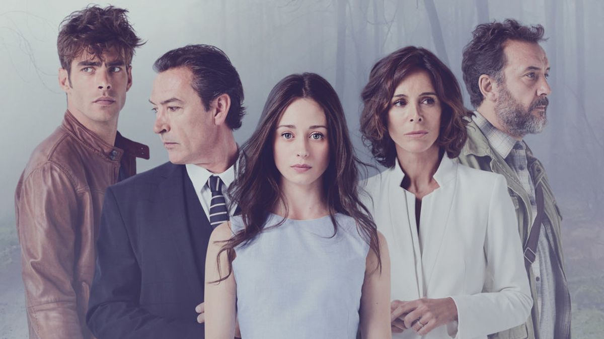 Jon Kortajarena, Ginés García Millán, Elena Rivera, Lydia Bosch y José Luis García-Pérez, protagonistas de 'La verdad'.